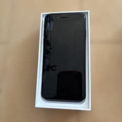 Apple iPhone SE 第2世代 ブラック 本体64GBのサムネイル