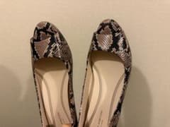 Cole Haan GRAND AMBITION パイソン柄 パンプスのサムネイル