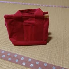 トートバッグ　　レッド