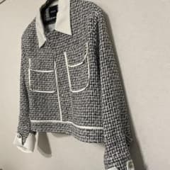 White tweed jacketのサムネイル