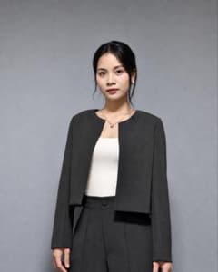 ノーカラージャケット ブラック ショート丈のサムネイル