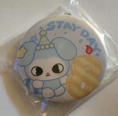 STAY birthday cafe 入場特典 バッジ tasyのサムネイル