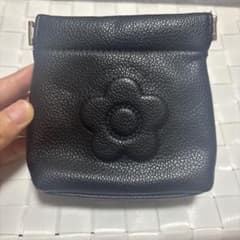 MARIAN QUANT ブラックレザーポーチのサムネイル