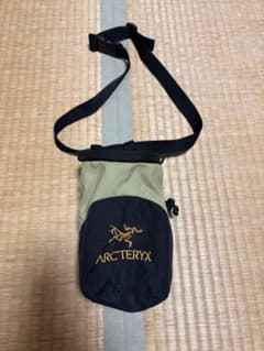 【美品】ARC'TERYX アークテリクス　チョークバッグ ボディバッグのサムネイル