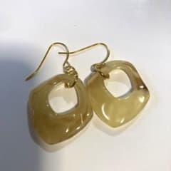 菱形イエローピアスのサムネイル
