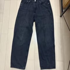 H&M Loose Ample Jeansのサムネイル