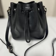美品✨agnes b. VOYAGE 巾着 ショルダー バッグ　ブラックのサムネイル