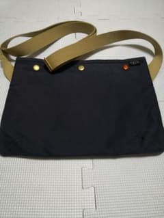 porterのサコッシュのサムネイル