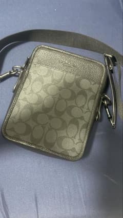 そらまーめん様専用COACH シグネチャー ショルダーバッグ メンズのサムネイル