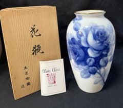 大倉陶園 ブルーローズ 花瓶 23センチ - メルカリ