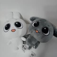 Kkamung＆Angto めちゃもふぐっとぬいぐるみ 2体セット - メルカリ