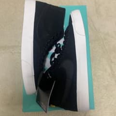NIKE SB BLZR COURT MID PRMのサムネイル
