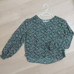 UNIQLO 花柄 長袖ブラウス Mのサムネイル