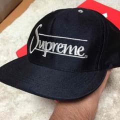SUPREME キャップのサムネイル
