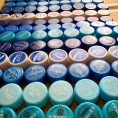 ペットボトルキャップ 各色9個108個　ブルー系青色のサムネイル