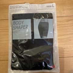 ユニクロ ボディシェイパーノンラインショーツ　ブラックのサムネイル