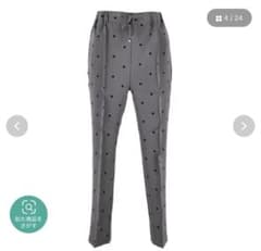 coca コカ　ドット柄テーパードパンツ レディース グレーのサムネイル