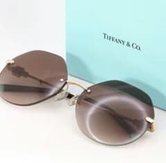 Tiffany Tロゴ サングラス レンズ ボルドー グラデーション - メルカリ