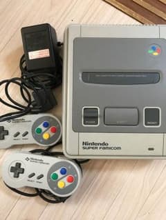 スーパーファミコン本体＋カセット８本のサムネイル