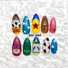 ネイルチップ　ピクサー　おもちゃ　推し活のサムネイル