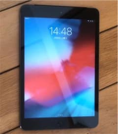 iPad mini2 16GB SIMフリー ケース付きのサムネイル