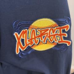 XLARGE 刺繍ロゴ Tシャツ ネイビーのサムネイル