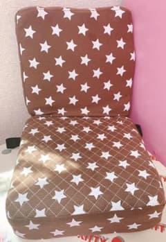 高さ調整の椅子　クッションのサムネイル