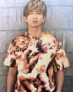 た*た様 木村拓哉着用 Supreme 19ss Putti Tee 希少 Sサ た*あ様 木村拓哉着用 Supreme 19SS/Putti Tee S/S X - メルカリ