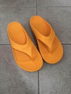【美品】TELIC リカバリーサンダル　XLのサムネイル