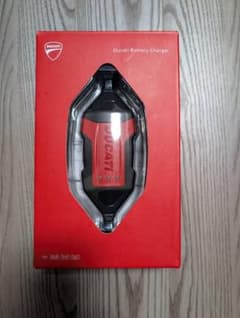 Ducati バッテリーチャージャーのサムネイル
