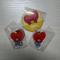 BT21 TATA Acrylic Keychain & Pin Badge 3-Piece Set