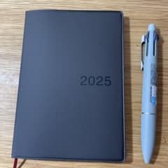 無印良品　2025年 スケジュール帳 B6のサムネイル