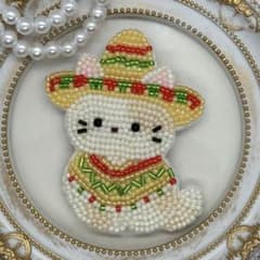 ビーズ刺繍ブローチ　メキシカンにゃんこ　ハンドメイド　ネコ　handmadeのサムネイル