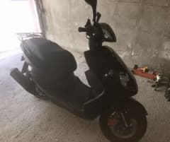 ポテト様専用　シグナスx 二型台湾逆車　低走行ワンオーナー車のサムネイル