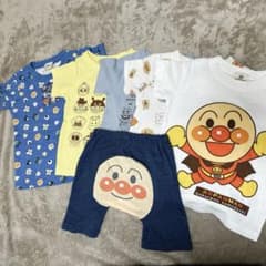 アンパンマン　90㎝〜95㎝ 半袖Tシャツ　短パンのサムネイル