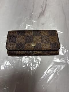 Louis Vuitton ダミエ ミュルティクレ4 キーケースのサムネイル