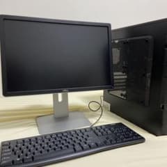 モニターとキーボードとpC(キーボードなし値引き)のサムネイル