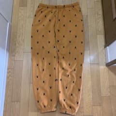 supremeのサムネイル