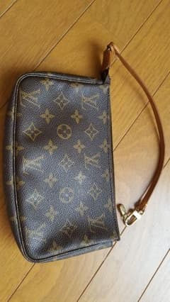 ルイヴィトン アクセサリーポーチのサムネイル