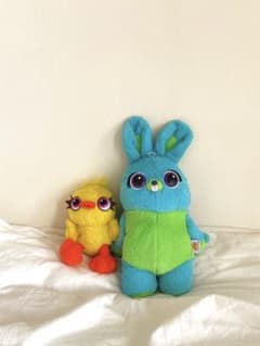 トイストーリー4 ダッキー バニー ぬいぐるみのサムネイル