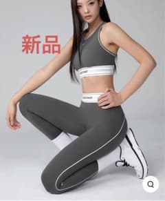 新品タグ付きXEXYMIX アクティブフィット　レギンス　ブラトップ　上下セット 新品タグ付きXEXYMIX アクティブフィット レギンス ブラトップ 上下