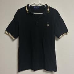 美品✨Fred Perry ポロシャツ ブラックゴールド 38 ポルトガル製のサムネイル