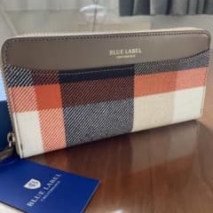 ブルーレーベルクレストブリッジ 新品ホワイト チェック ラウンド長財布 BURBERRY BLUE LABEL - ブルーレーベルクレストブリッジ 新品ホワイト