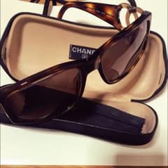 CHANELサングラスのサムネイル