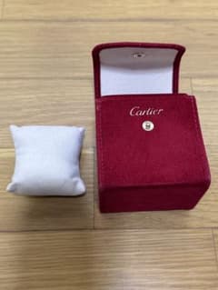 Thumbnail of カルティエ　時計　ブレスレット　保存ケース　クッション付きソフトポーチ