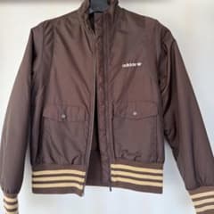 adidasジャケットのサムネイル