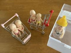 アグリーベイビーズ ミニ ５体とミニチュアショッピングカート2台セットのサムネイル