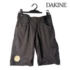 DAKINE ショートパンツ ブラックのサムネイル