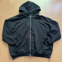 DAZY ブラック ジップアップパーカーのサムネイル