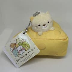 스미코구라시 치즈에서 조용히 봉제인형 고양이